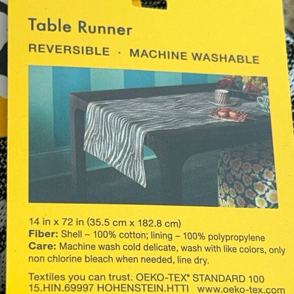 DVFโ4 Target ๐ฏ Zebra ๐ฆ Stripe Table Runner Get Wild! - Picture 5 of 17